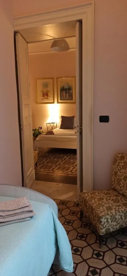 Living Suite Catania Pacini 0*,  Włochy